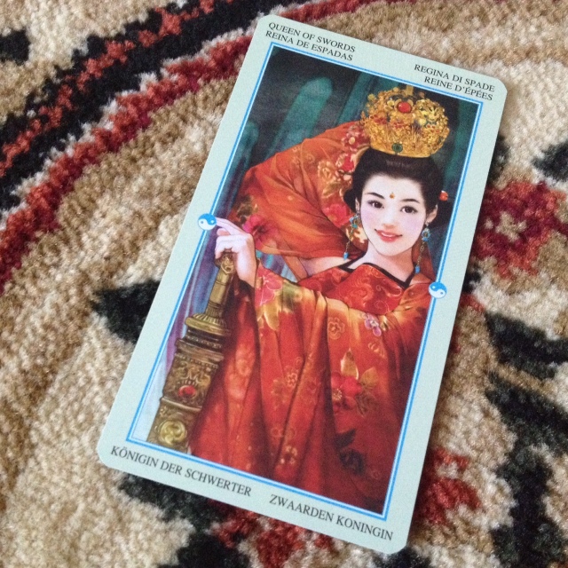 China Tarot - Minors - Swords Queen